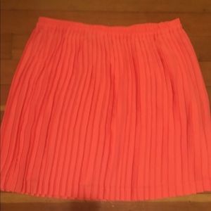 Banana Republic Orange Cream Pleated Skirt